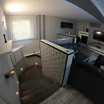 Apartman Grey *